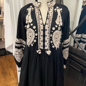Gorgeous ivory on black embroidered Sea NY dress. XS